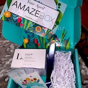 Complete April 2020 Amazebox: Limelife by Alcone